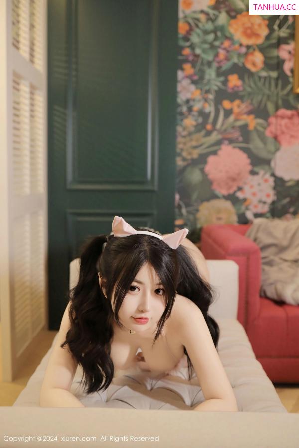   [XiuRen]高清写真图 2024.11.21 No.9479 陈小花 丝袜美臀第14张图片